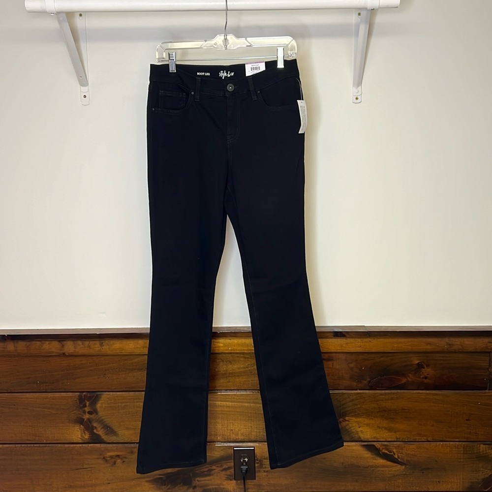 NWT‎ Style & Co. Black Mid-Rise Bootcut Jeans- 6